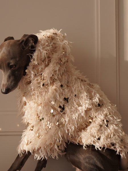 Kurtka z piórami i cekinami